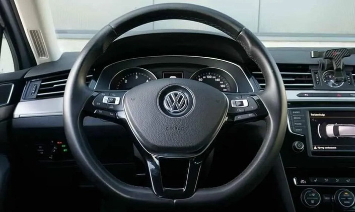 Volkswagen Golf cena 39900 przebieg: 214199, rok produkcji 2014 z Suraż małe 301